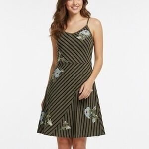 Johnny‎ Was Dress Size Medium Green Black Striped Floral Boho Embroidered Casual